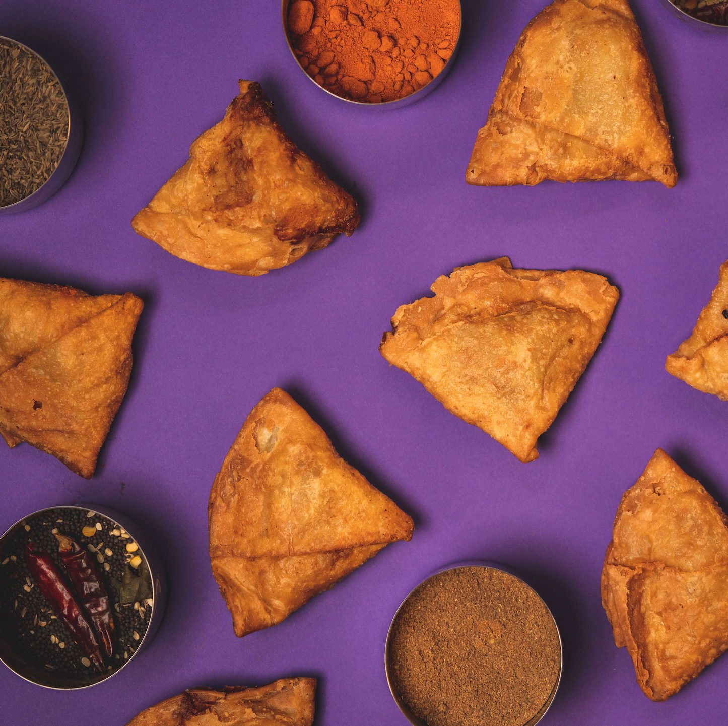 SIGNATURE SAMOSA BOX + CHUTNEY